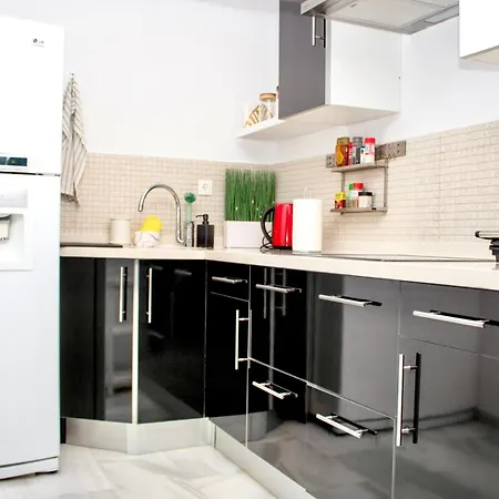 Second Line Puerto Banus Top Floor Apartment